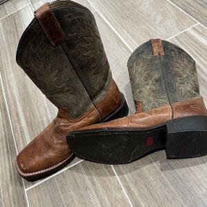 MSK Brown and Green Western Boots